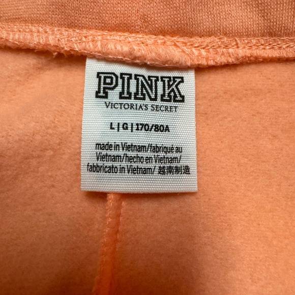 Victorias Secret Pink set size large. Selling as a set. Price is firm. - Picture 8 of 9